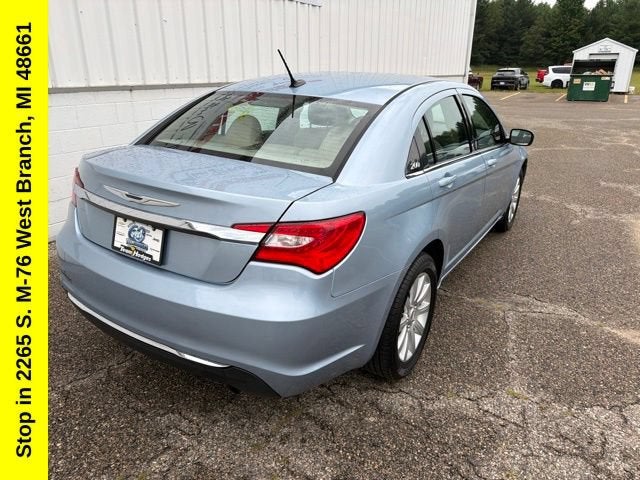 2013 Chrysler 200 Touring