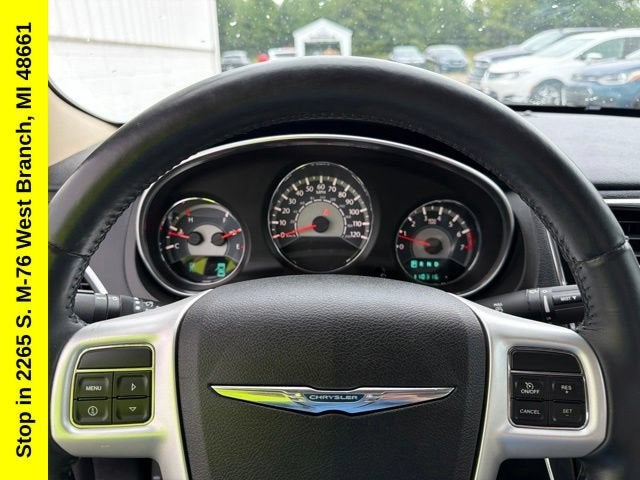 2013 Chrysler 200 Touring