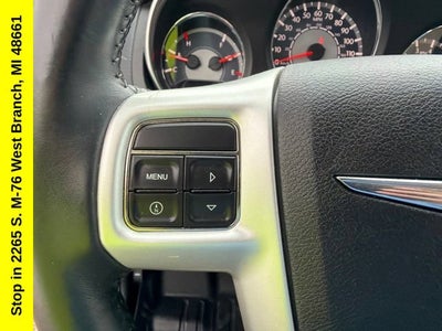 2013 Chrysler 200 Touring