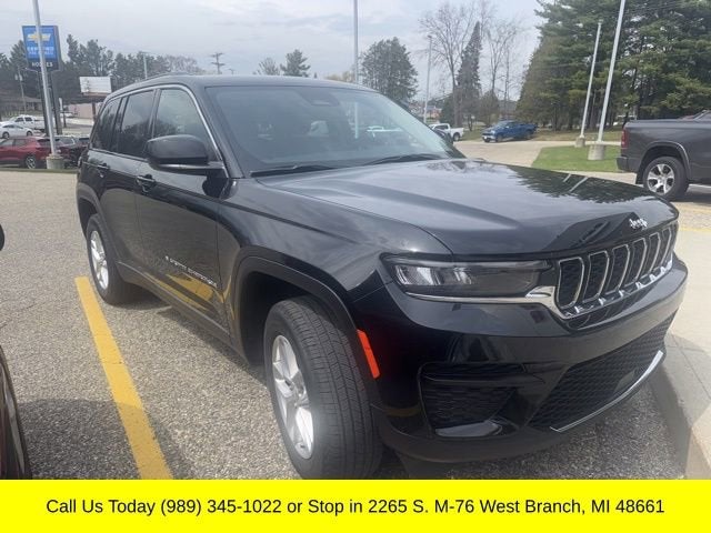2023 Jeep Grand Cherokee Laredo