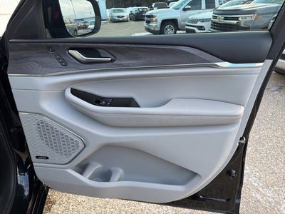 2023 Jeep Grand Cherokee Overland