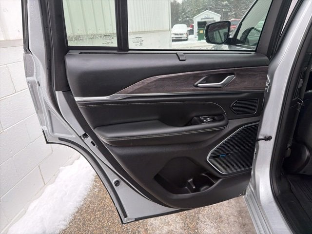 2024 Jeep Grand Cherokee 4xe Overland