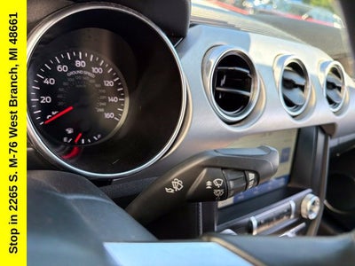 2022 Ford Mustang EcoBoost