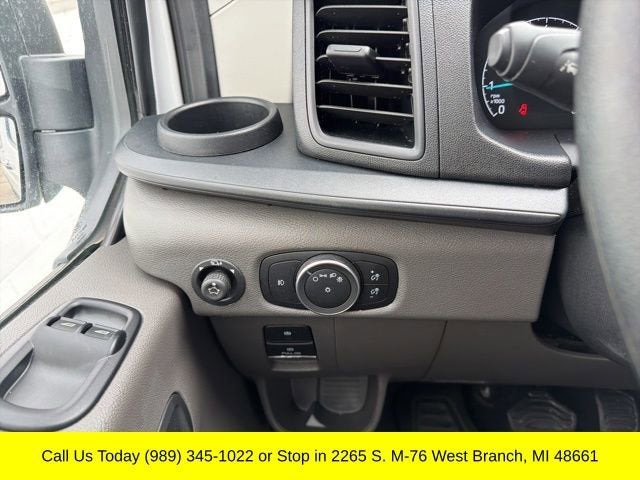 2024 Ford Transit Passenger Wagon XL
