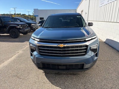 2024 Chevrolet Traverse LT