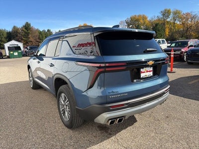 2024 Chevrolet Traverse LT