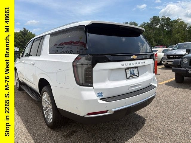 2025 Chevrolet Suburban LT