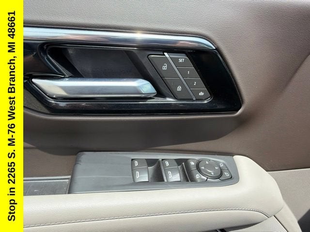 2025 Chevrolet Suburban LT