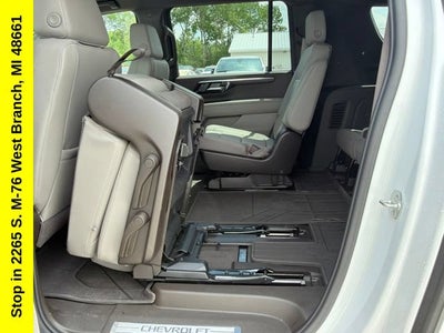 2025 Chevrolet Suburban LT