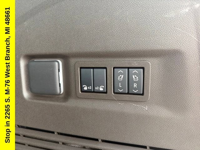 2025 Chevrolet Suburban LT