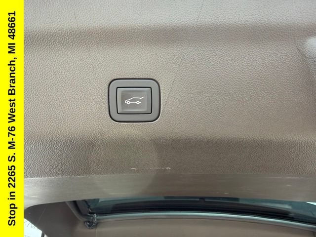 2025 Chevrolet Suburban LT