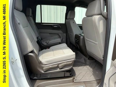 2025 Chevrolet Suburban LT