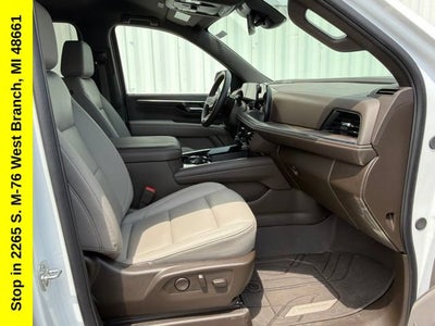 2025 Chevrolet Suburban LT