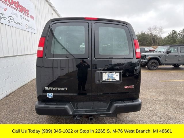 2022 GMC Savana Cargo 2500 Work Van