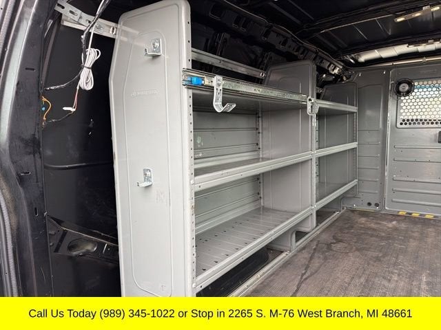 2022 GMC Savana Cargo 2500 Work Van