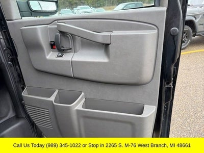 2022 GMC Savana Cargo 2500 Work Van
