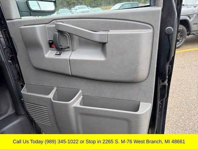 2022 GMC Savana Cargo 2500 Work Van