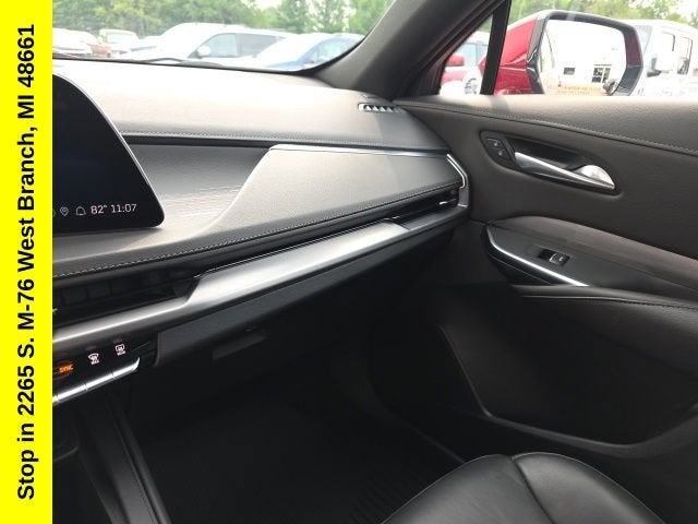 2024 Cadillac XT4 Premium Luxury