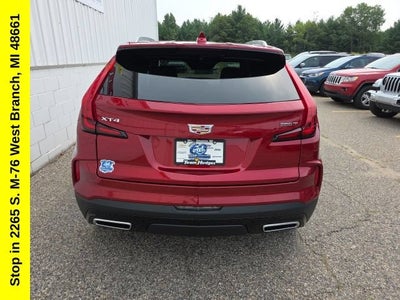 2024 Cadillac XT4 Premium Luxury