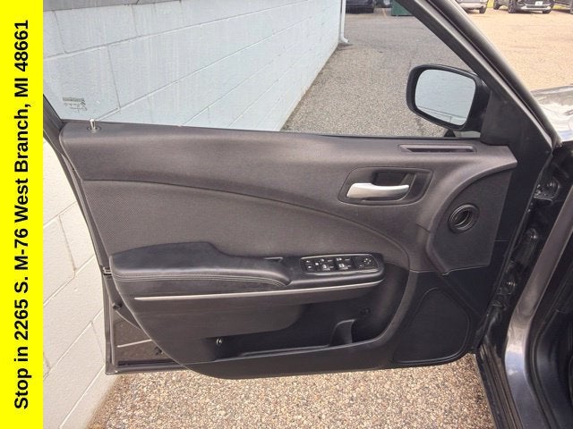 2016 Dodge Charger SE