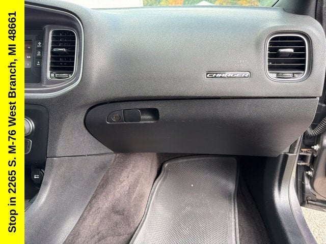 2016 Dodge Charger SE
