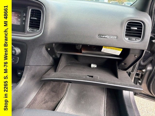 2016 Dodge Charger SE