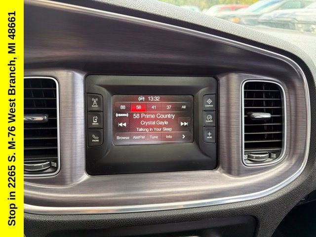 2016 Dodge Charger SE