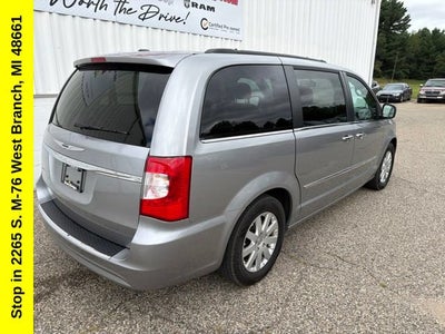 2015 Chrysler Town & Country Touring