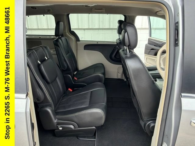2015 Chrysler Town & Country Touring