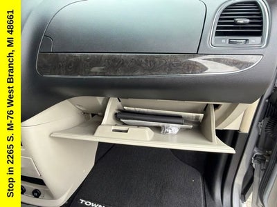 2015 Chrysler Town & Country Touring