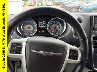 2015 Chrysler Town & Country Touring