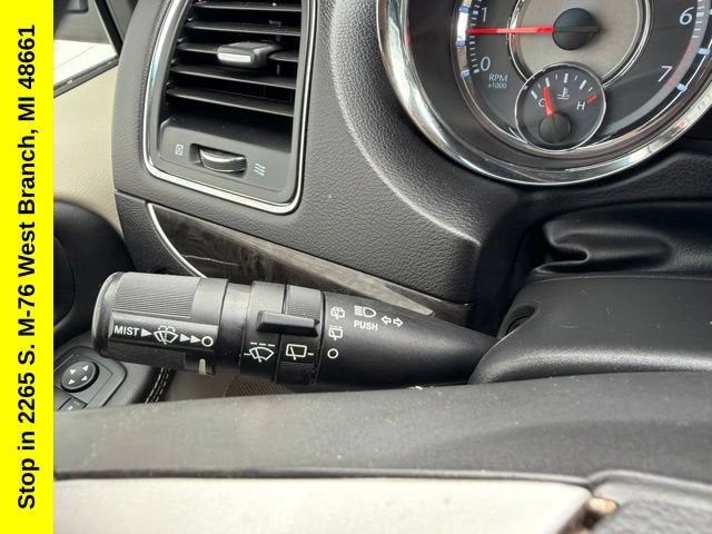 2015 Chrysler Town & Country Touring