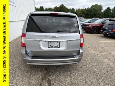 2015 Chrysler Town & Country Touring