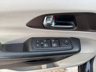 2020 Chrysler Voyager LXI