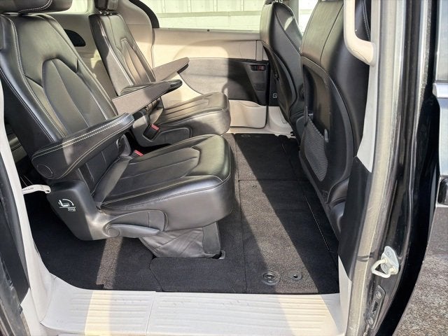 2020 Chrysler Voyager LXI