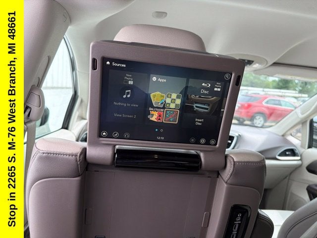 2017 Chrysler Pacifica Touring-L Plus