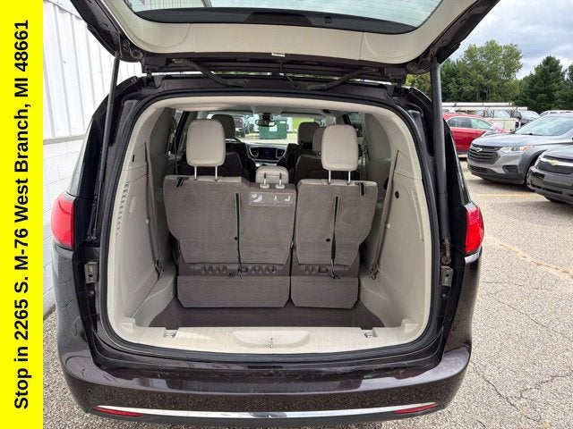 2017 Chrysler Pacifica Touring-L Plus
