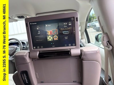 2017 Chrysler Pacifica Touring-L Plus