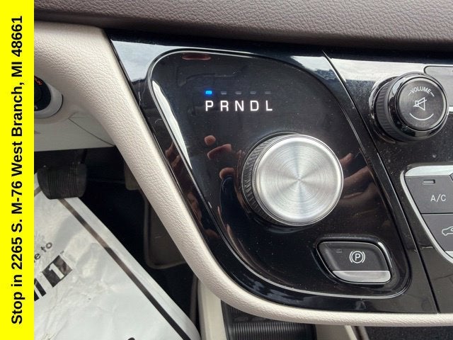 2017 Chrysler Pacifica Touring-L Plus