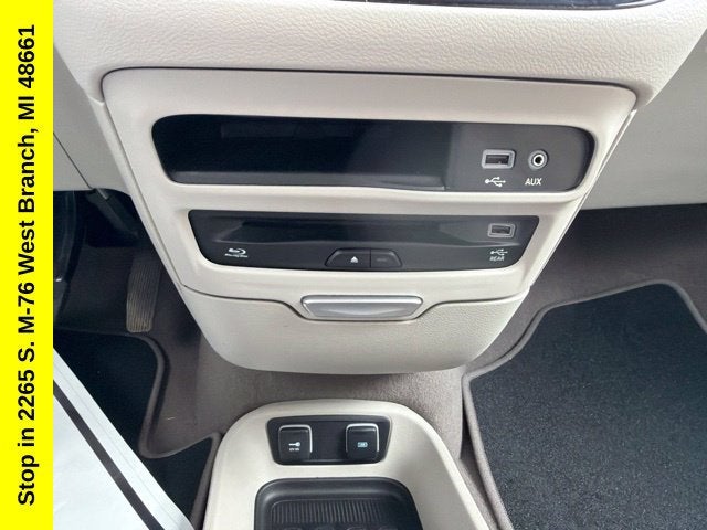 2017 Chrysler Pacifica Touring-L Plus