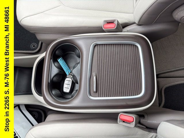 2017 Chrysler Pacifica Touring-L Plus