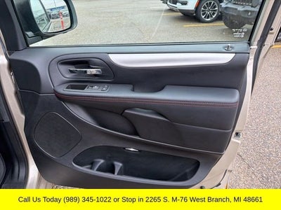 2014 Dodge Grand Caravan R/T