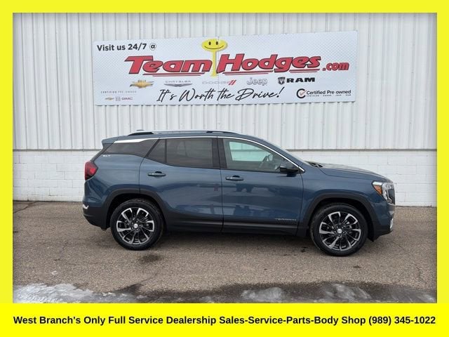 2024 GMC Terrain SLT