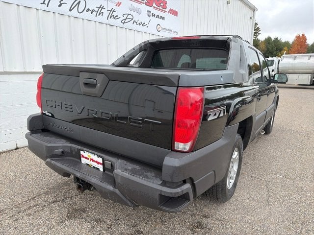 2003 Chevrolet Avalanche BASE