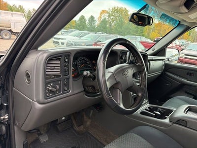 2003 Chevrolet Avalanche BASE