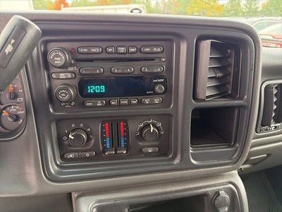 2003 Chevrolet Avalanche BASE