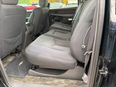2003 Chevrolet Avalanche BASE