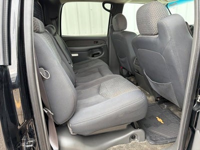 2003 Chevrolet Avalanche BASE