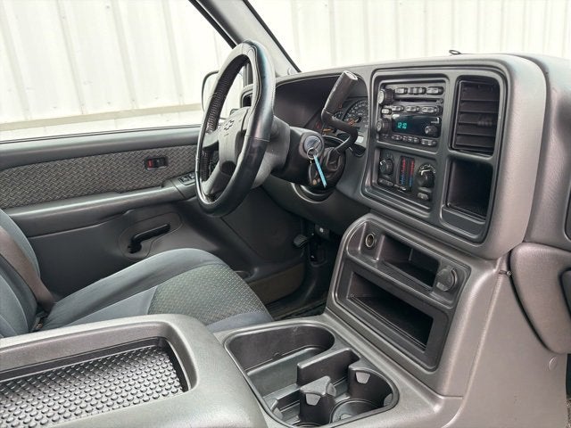2003 Chevrolet Avalanche BASE