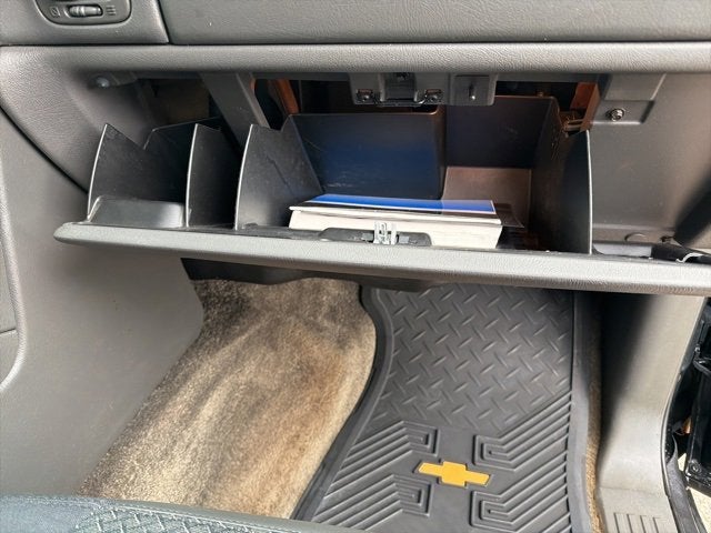 2003 Chevrolet Avalanche BASE